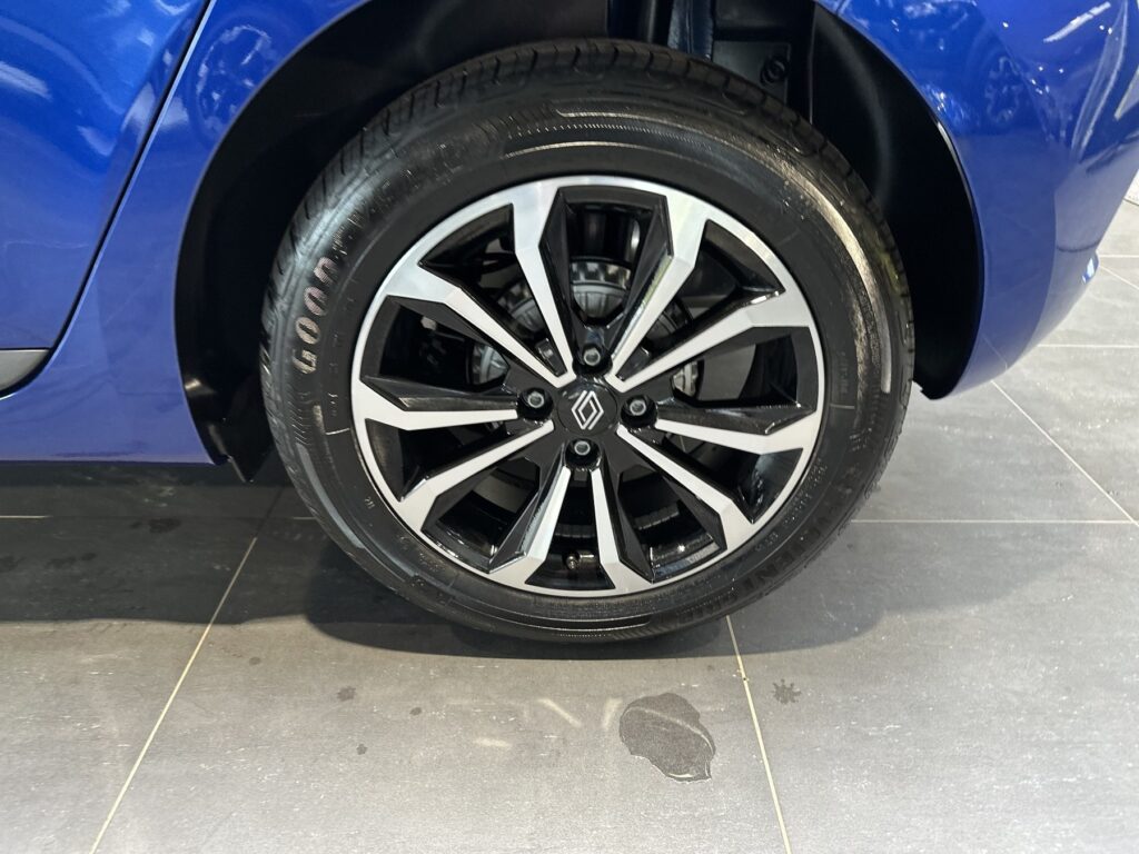 Renault Clio Exposé-Bild 27