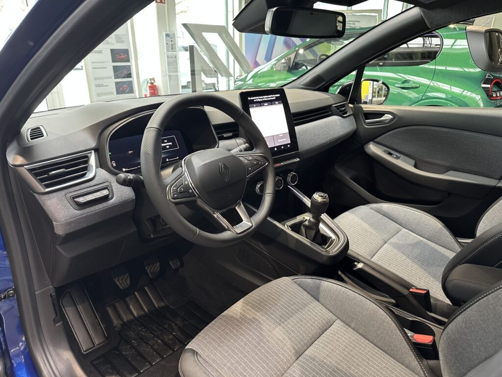 Renault Clio Exposé-Bild 33