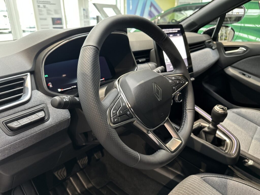 Renault Clio Exposé-Bild 34