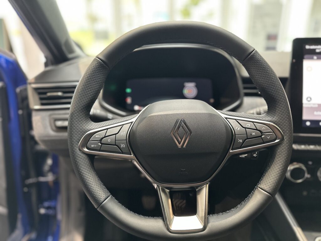 Renault Clio Exposé-Bild 35