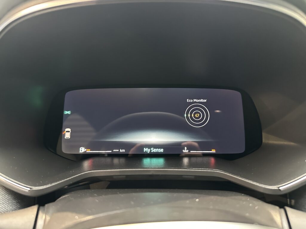 Renault Clio Exposé-Bild 40