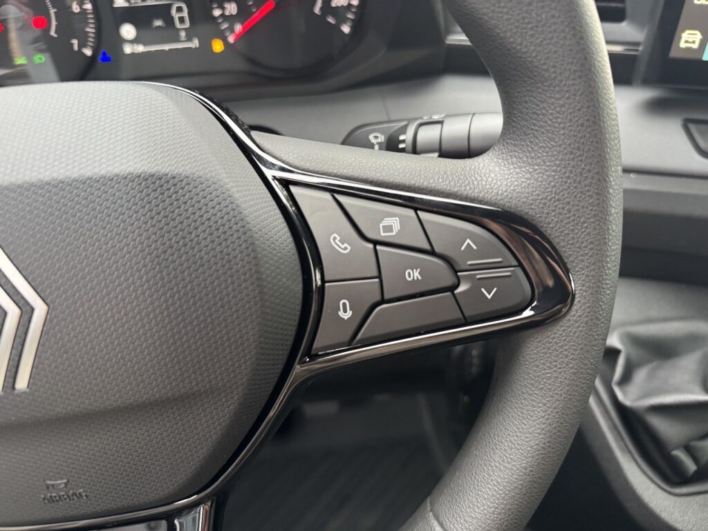 Renault Master Exposé-Bild 27