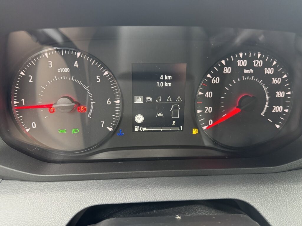 Renault Master Exposé-Bild 30