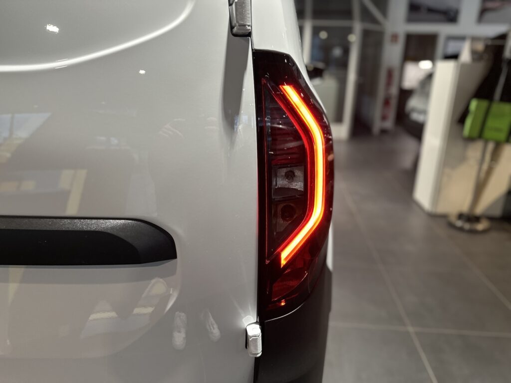 Renault Kangoo Exposé-Bild 17