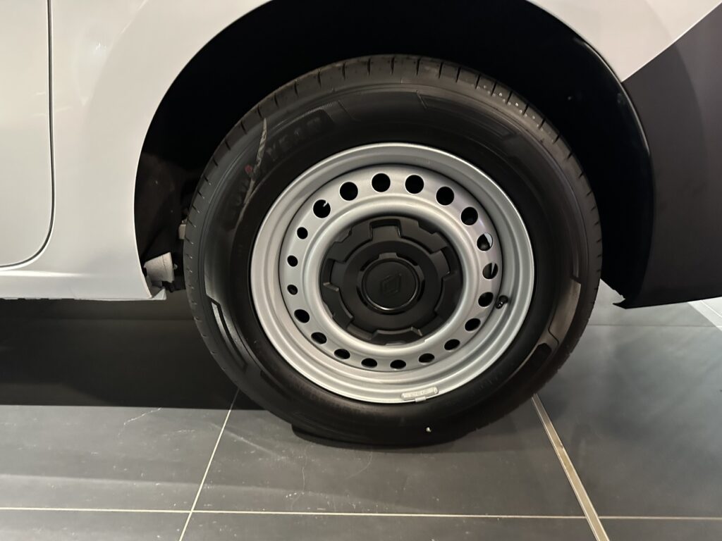 Renault Kangoo Exposé-Bild 27