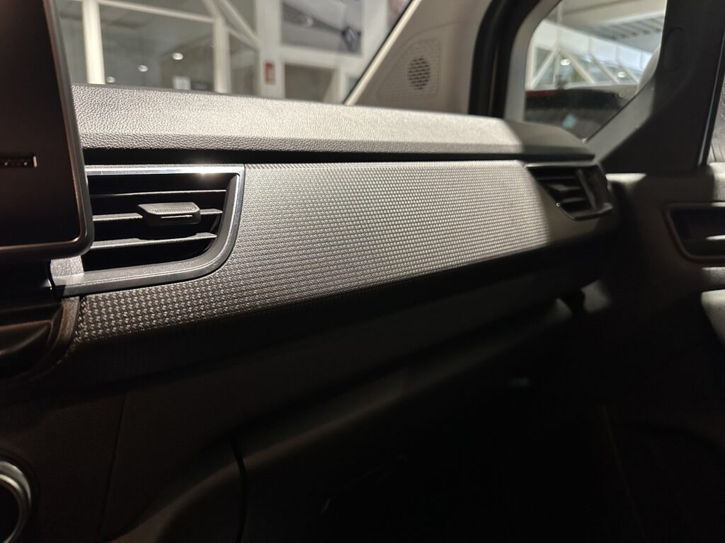 Renault Kangoo Exposé-Bild 47