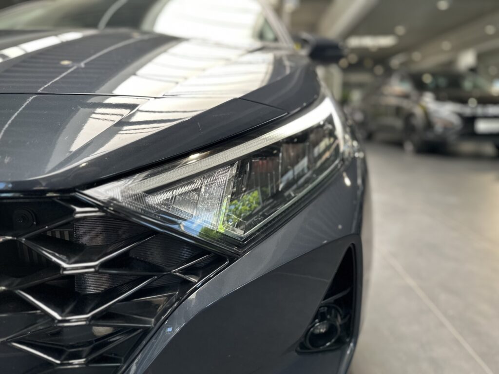 HYUNDAI i20 Exposé-Bild 3