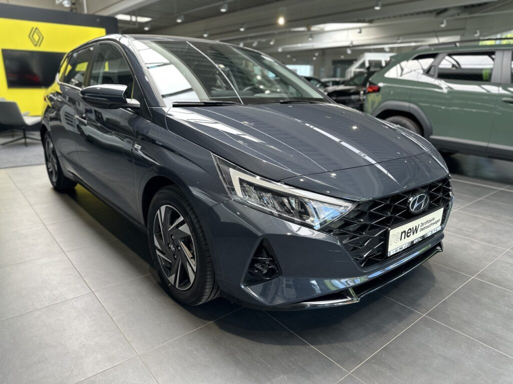 HYUNDAI i20 Exposé-Bild 5
