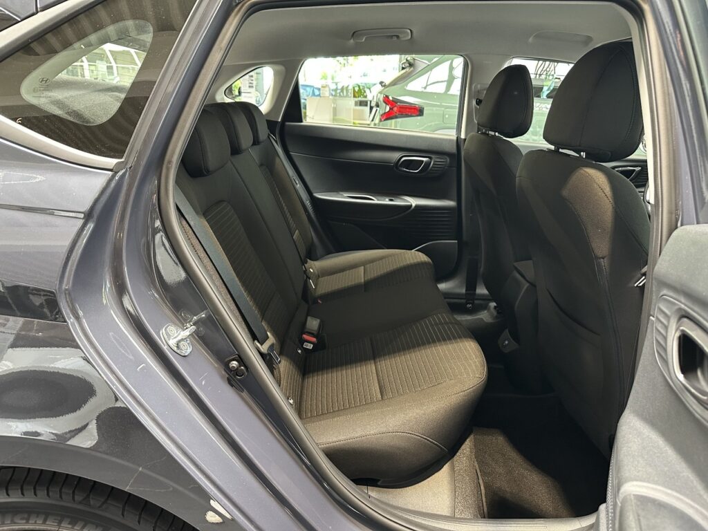 HYUNDAI i20 Exposé-Bild 11