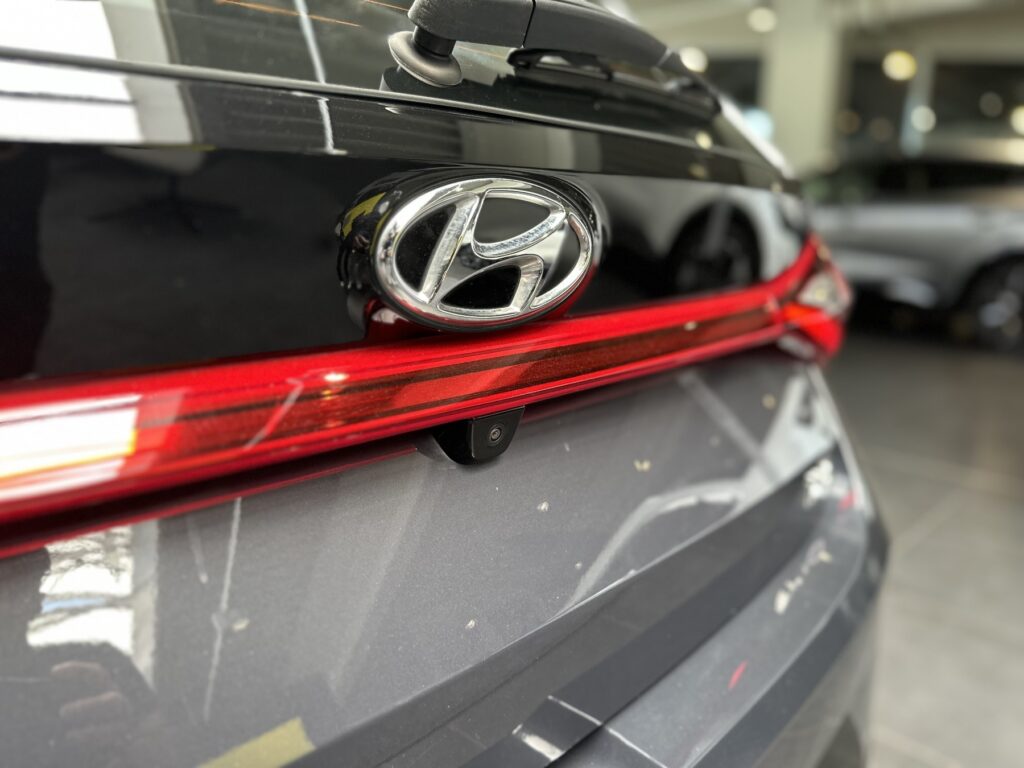 HYUNDAI i20 Exposé-Bild 19