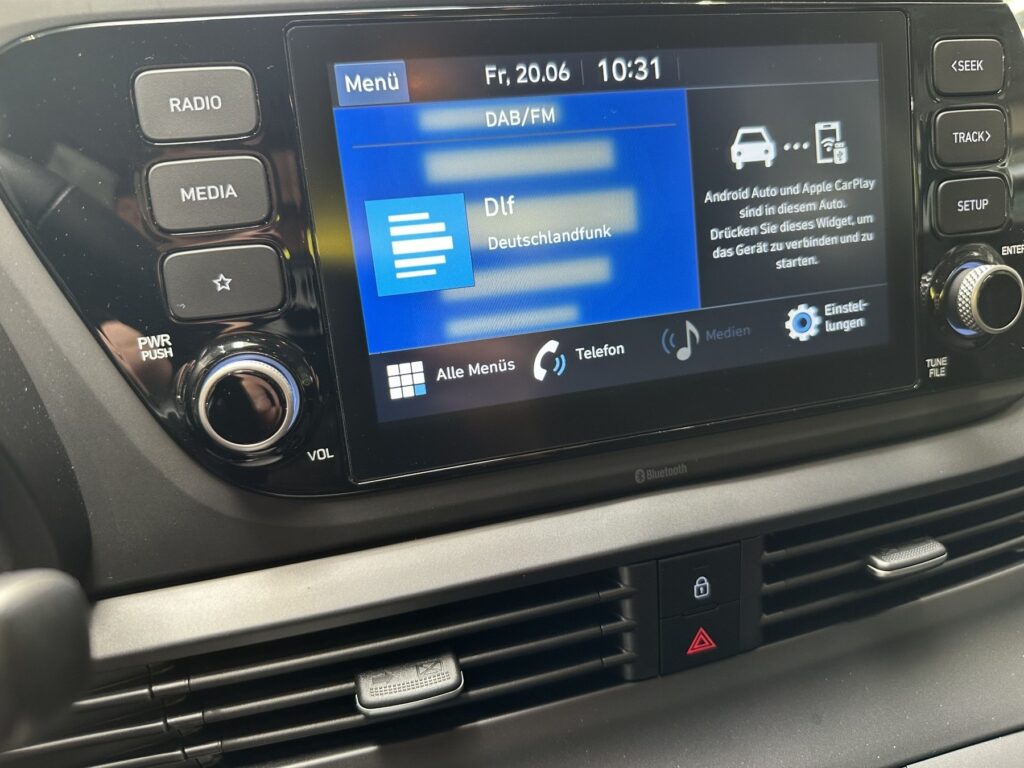 HYUNDAI i20 Exposé-Bild 37