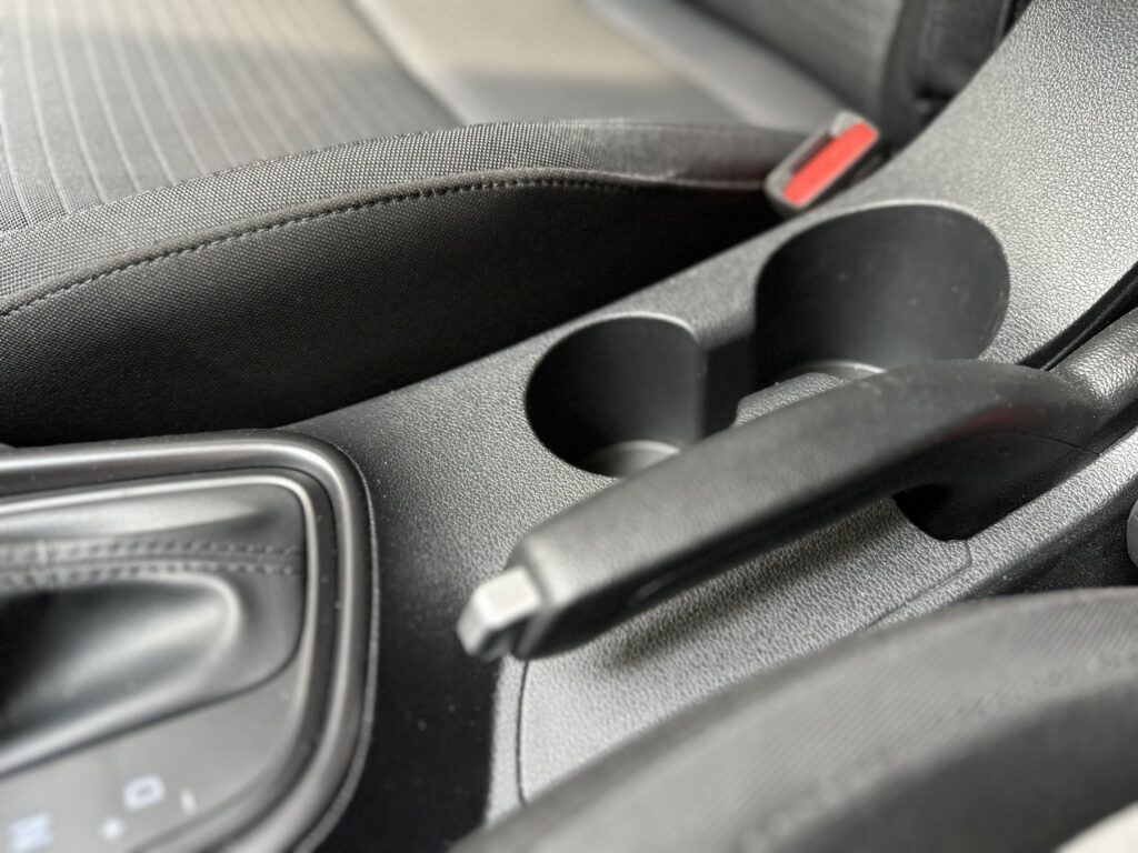 HYUNDAI i20 Exposé-Bild 44