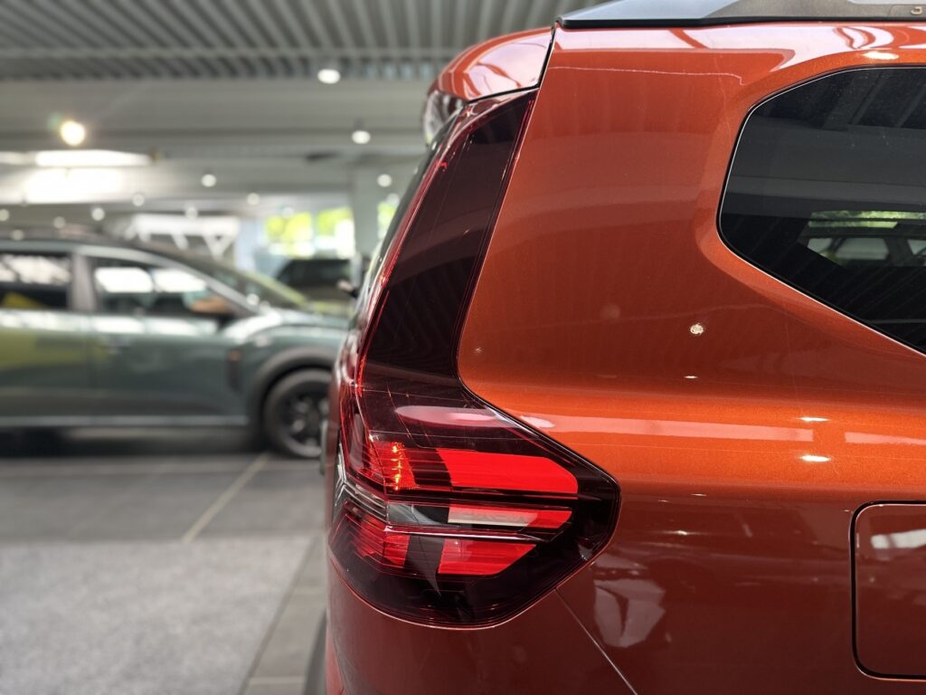 Dacia Jogger Exposé-Bild 20