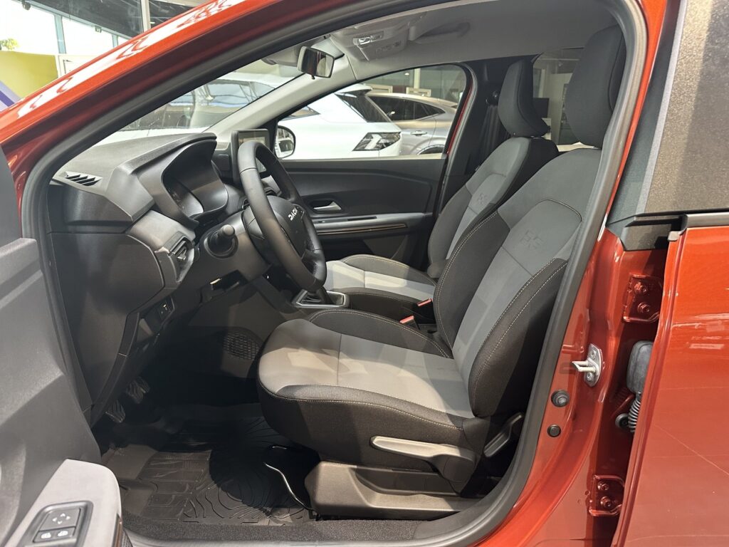 Dacia Jogger Exposé-Bild 32