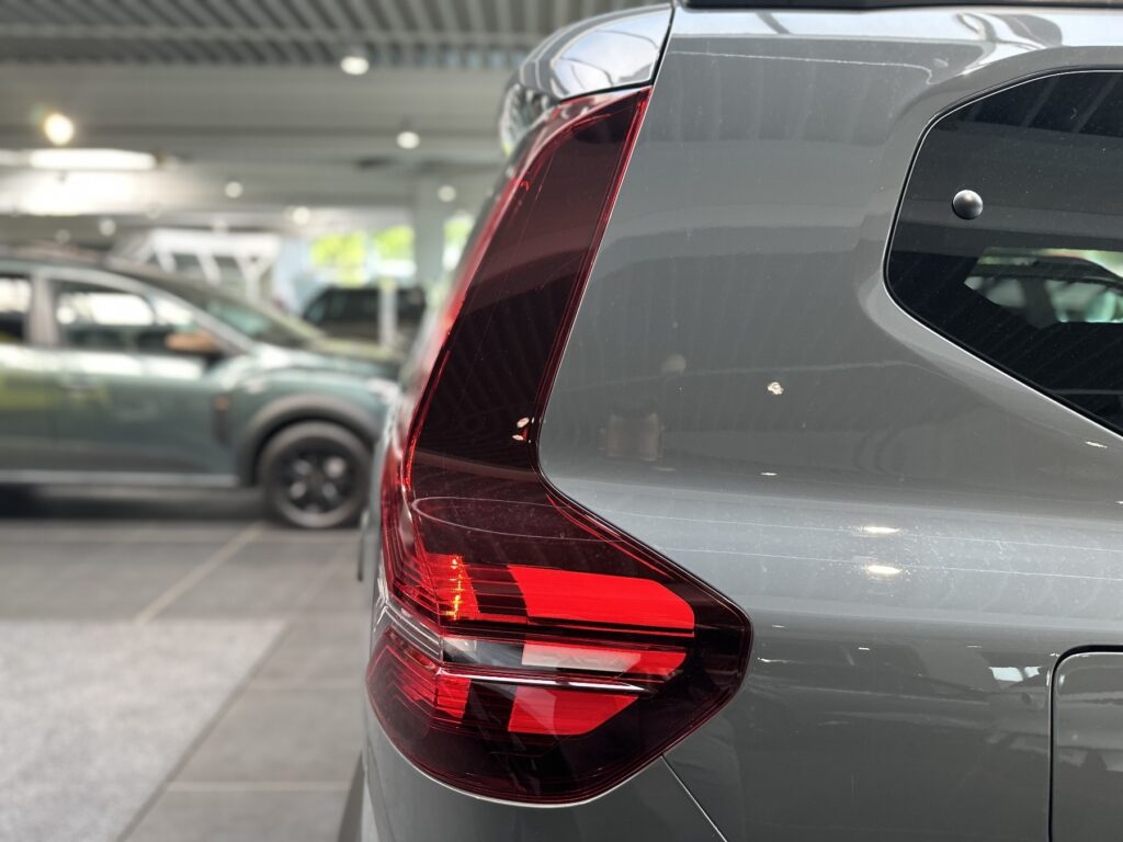 Dacia Jogger Exposé-Bild 19
