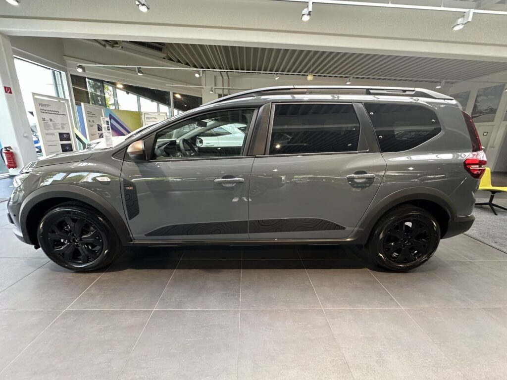 Dacia Jogger Exposé-Bild 27