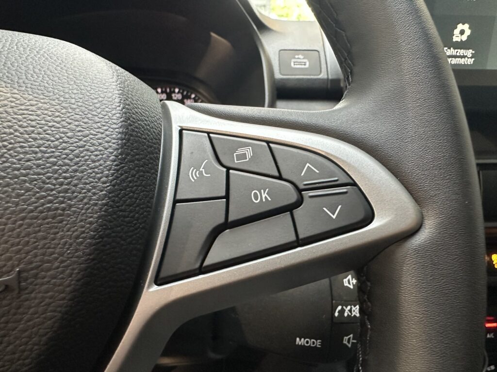 Dacia Jogger Exposé-Bild 38