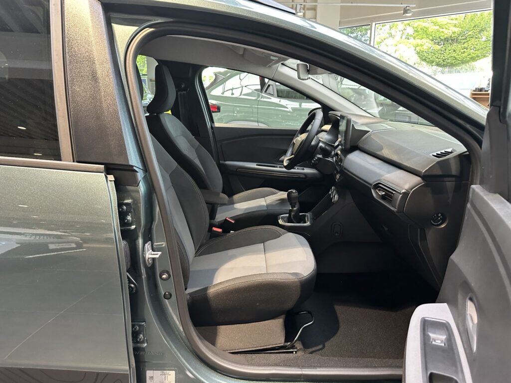 Dacia Jogger Exposé-Bild 8