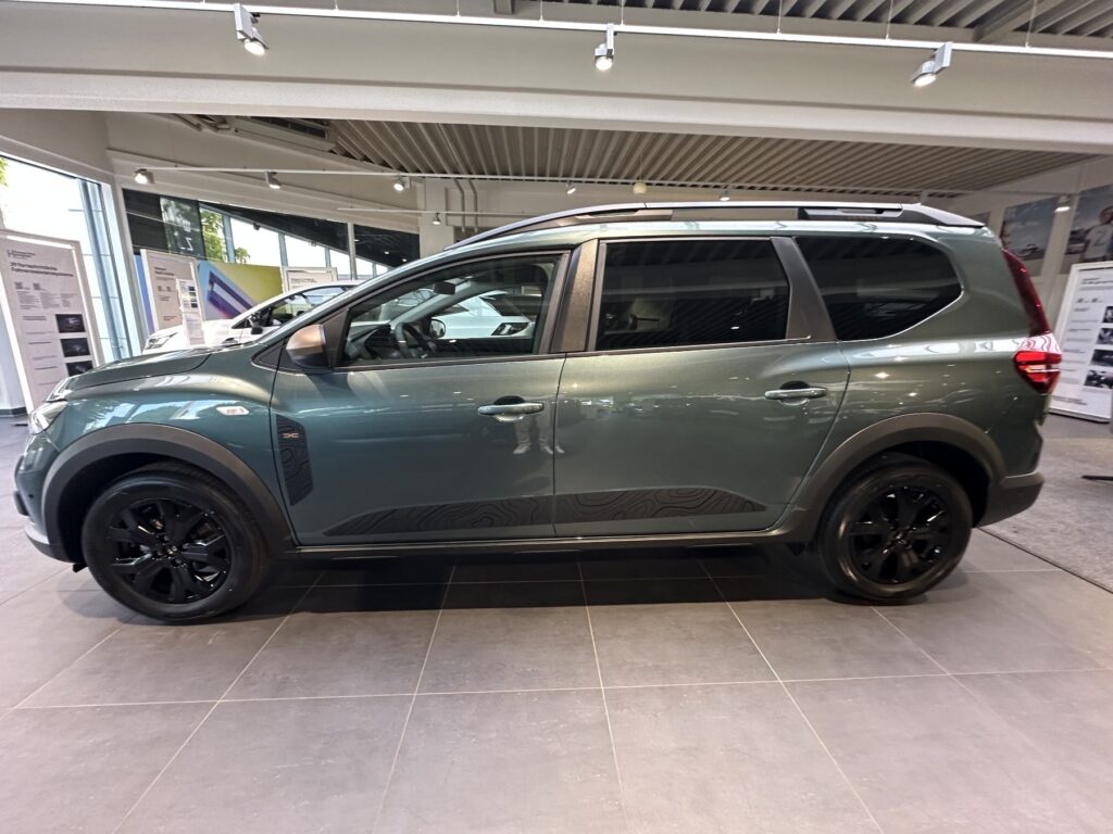 Dacia Jogger Exposé-Bild 26