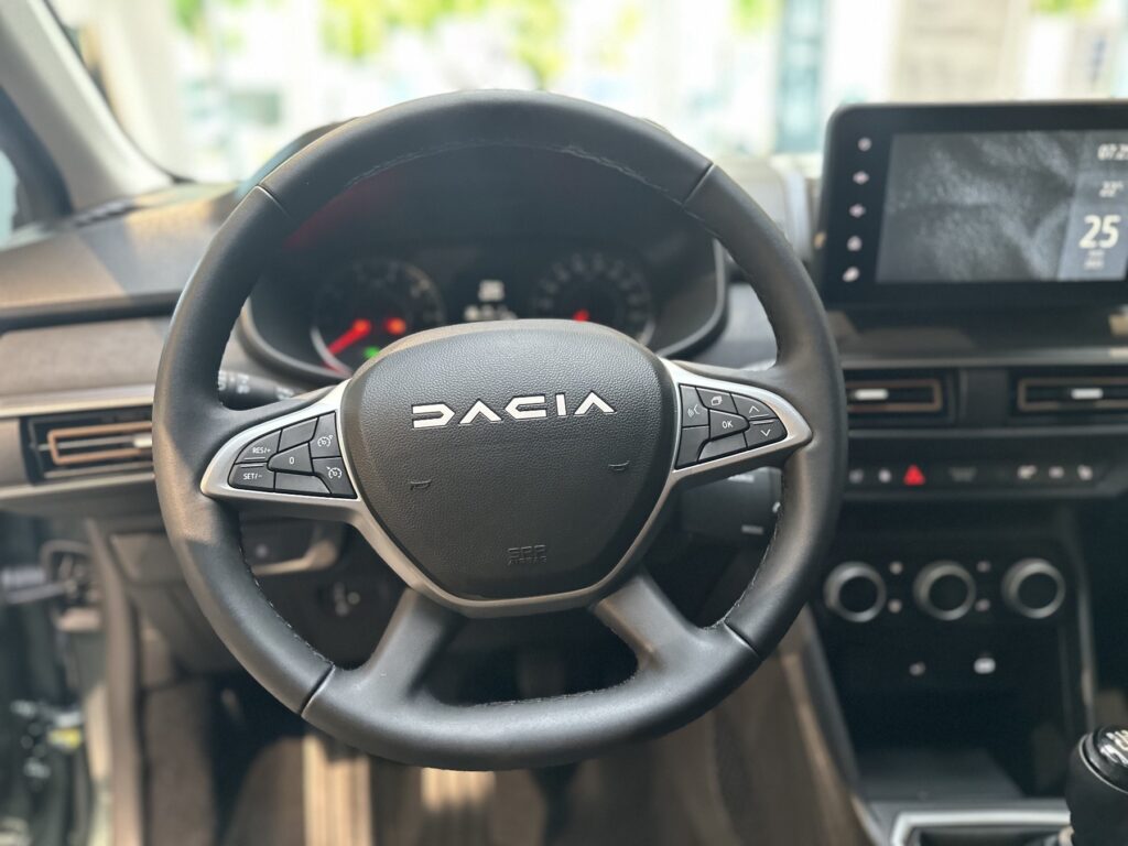 Dacia Jogger Exposé-Bild 35