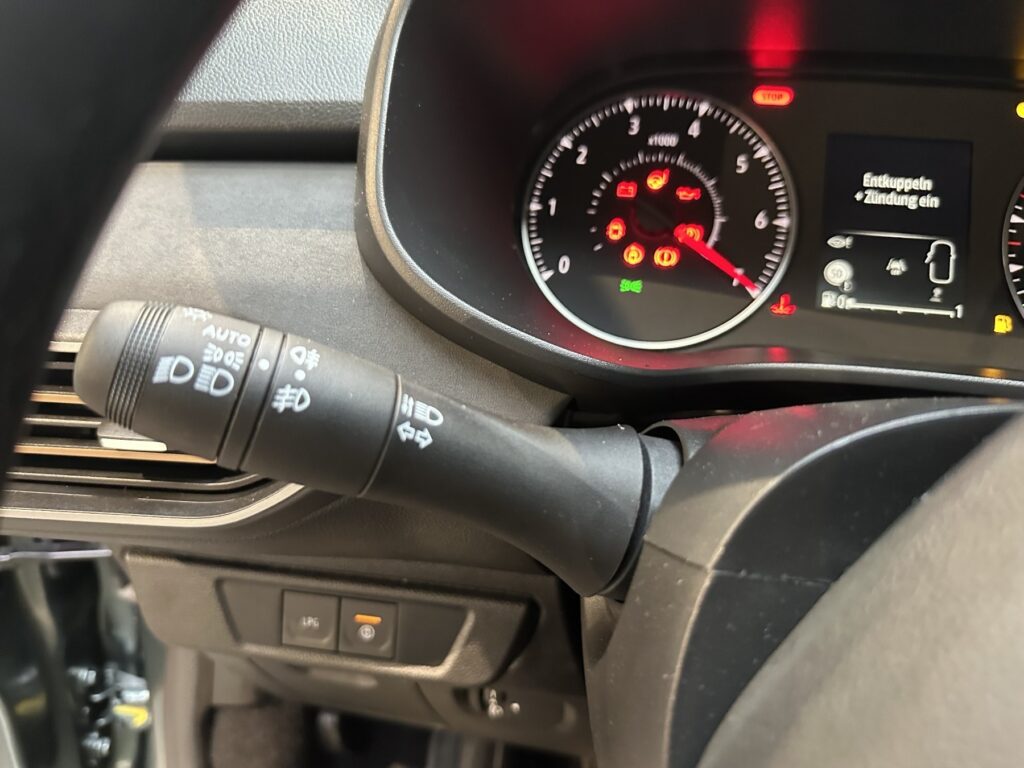 Dacia Jogger Exposé-Bild 38