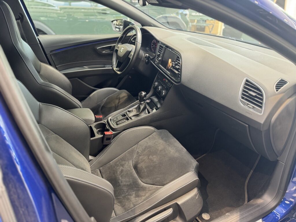 SEAT Leon Exposé-Bild 8