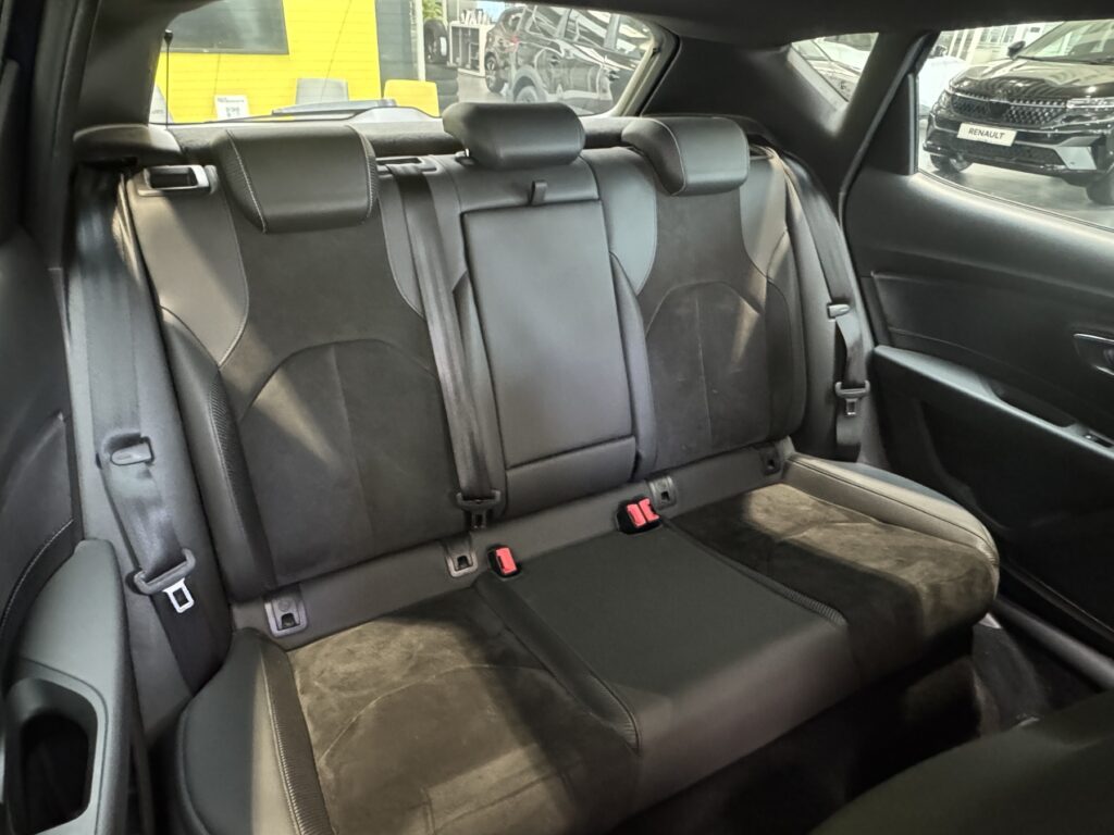 SEAT Leon Exposé-Bild 9