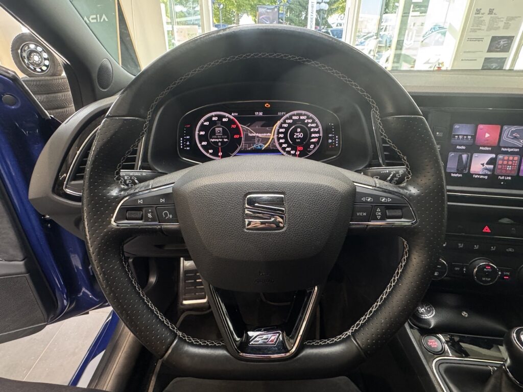 SEAT Leon Exposé-Bild 17