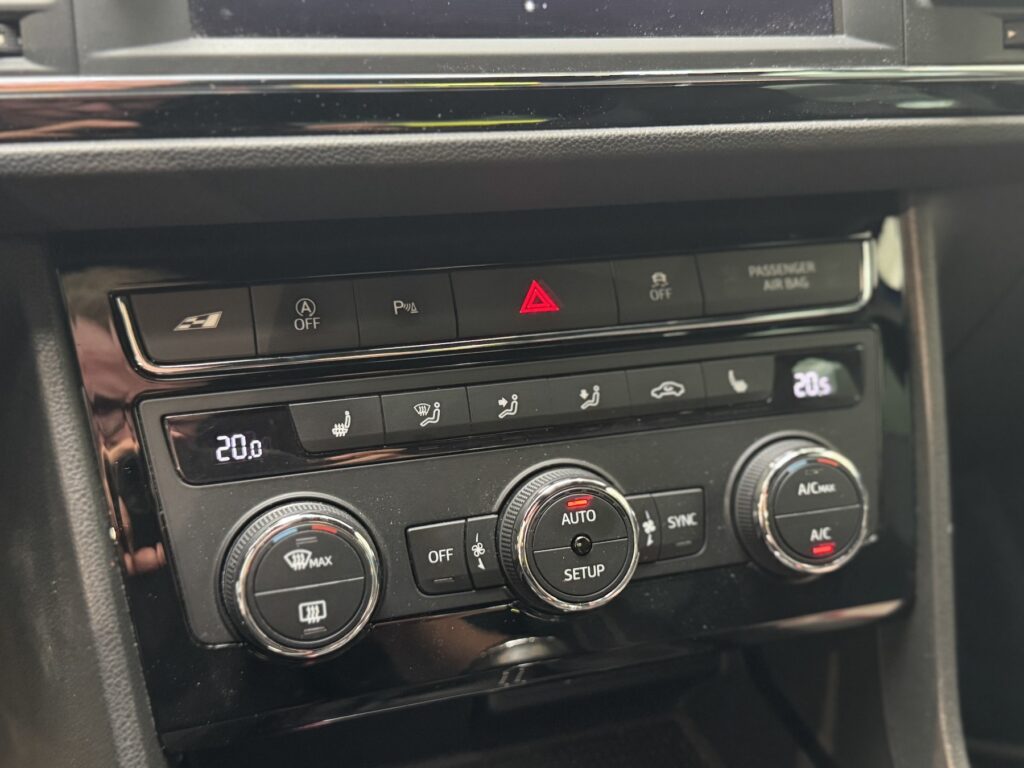 SEAT Leon Exposé-Bild 27