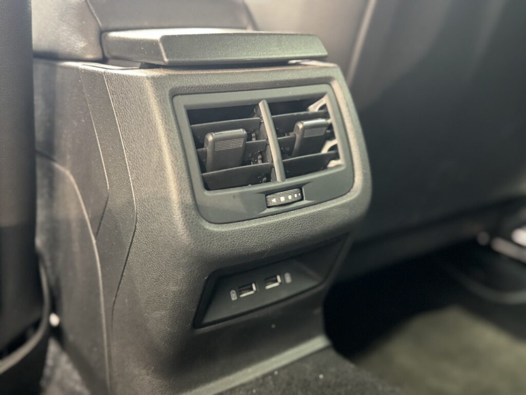 SEAT Leon Exposé-Bild 36