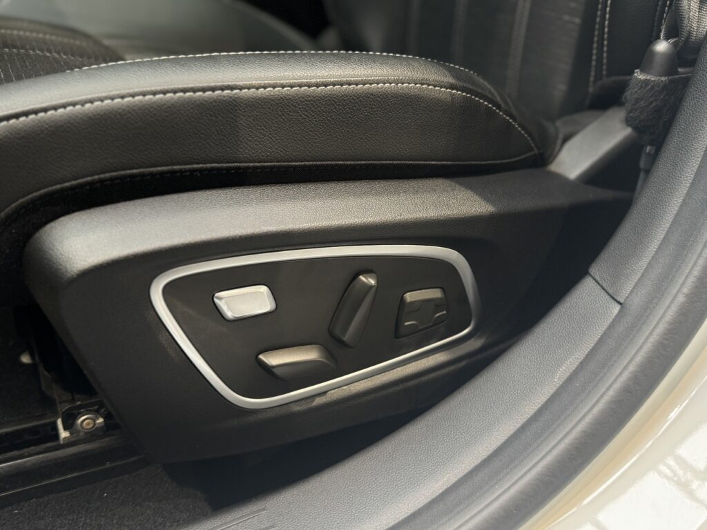 Renault Austral Exposé-Bild 37