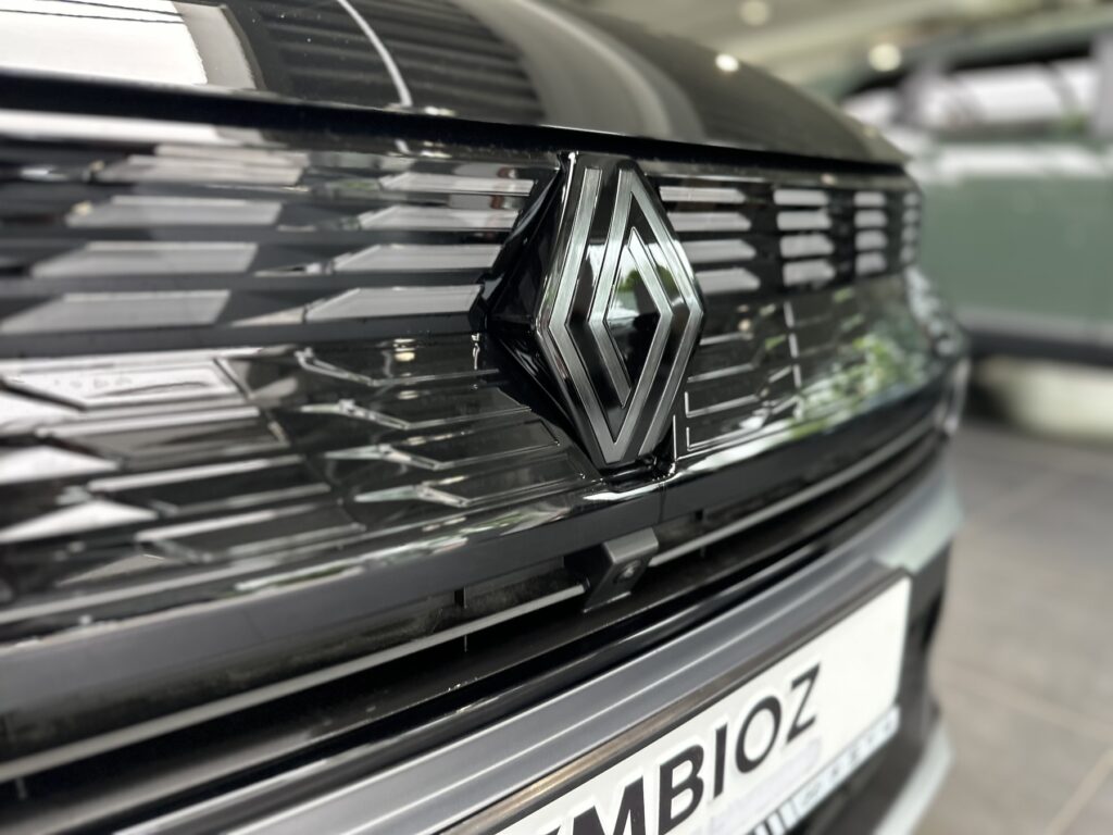 Renault Symbioz Exposé-Bild 7