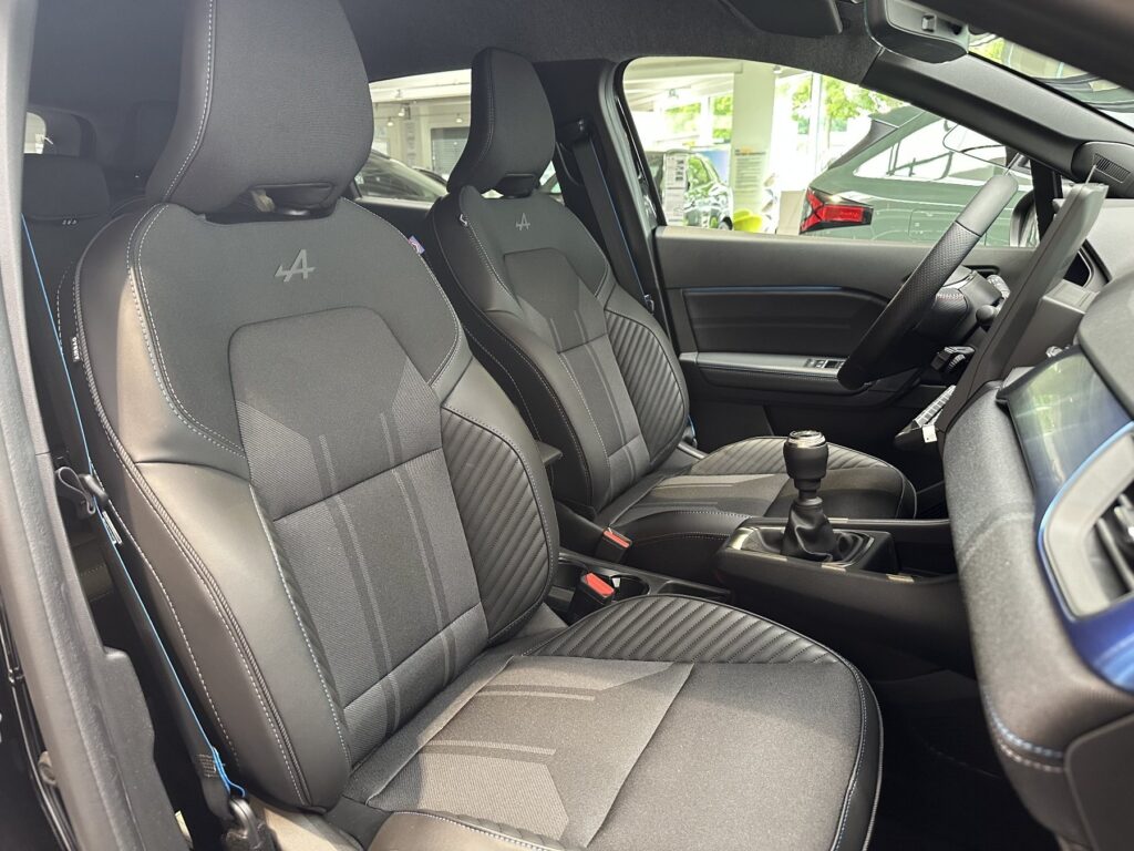 Renault Symbioz Exposé-Bild 12