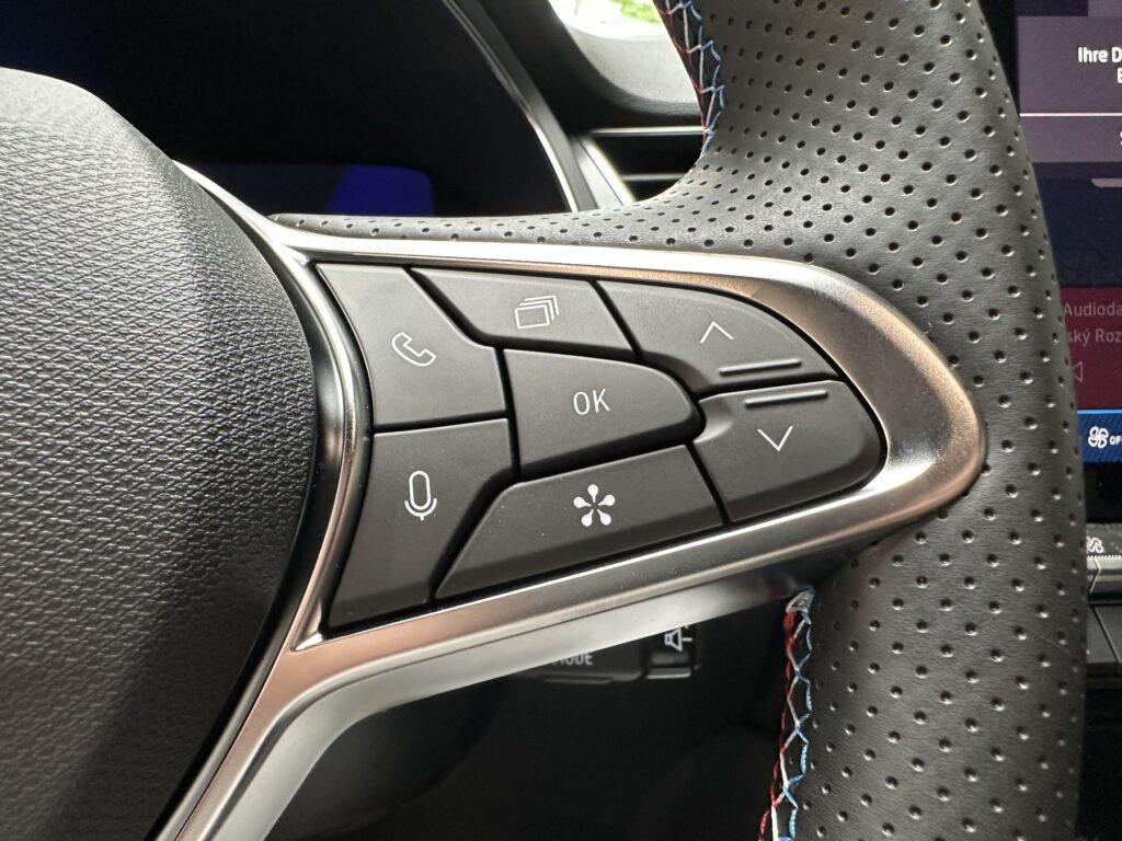 Renault Symbioz Exposé-Bild 38