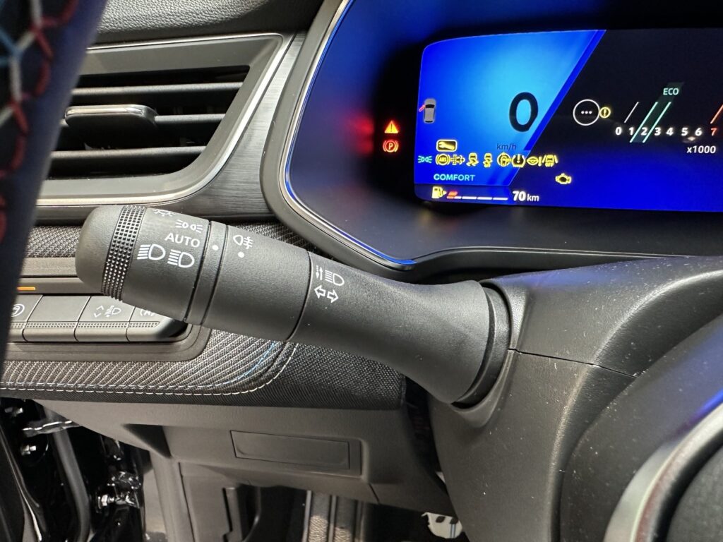 Renault Symbioz Exposé-Bild 39