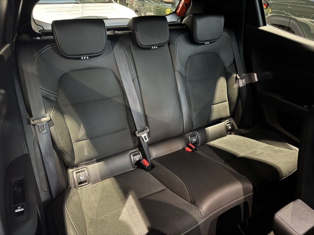 Renault Clio Exposé-Bild 5