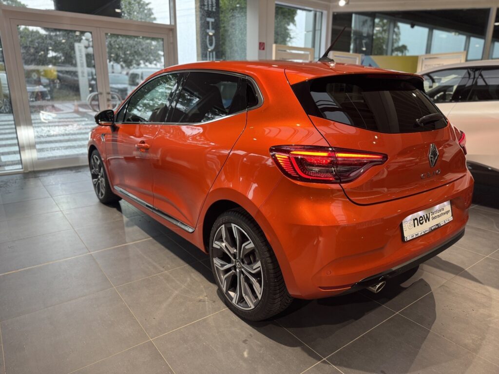 Renault Clio Exposé-Bild 10