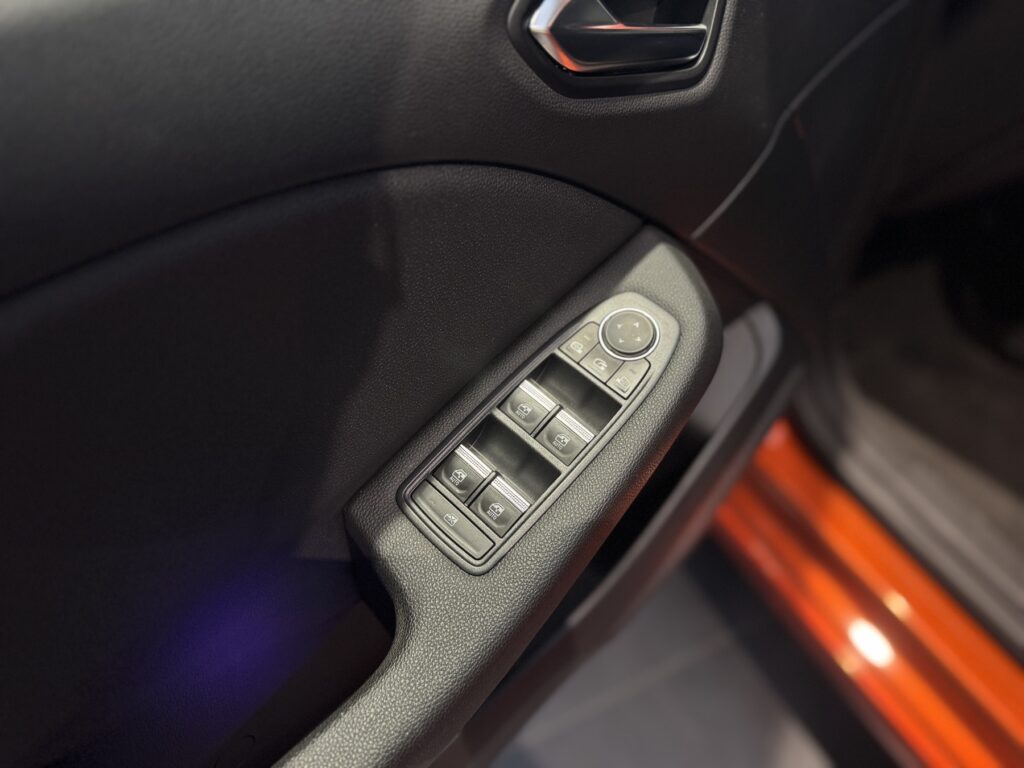 Renault Clio Exposé-Bild 13