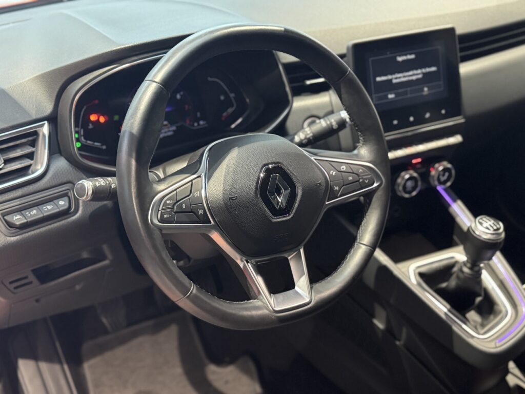 Renault Clio Exposé-Bild 17