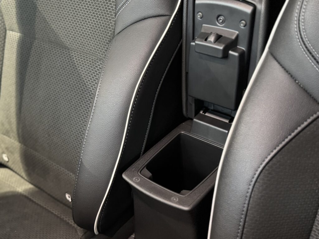 Renault Clio Exposé-Bild 37