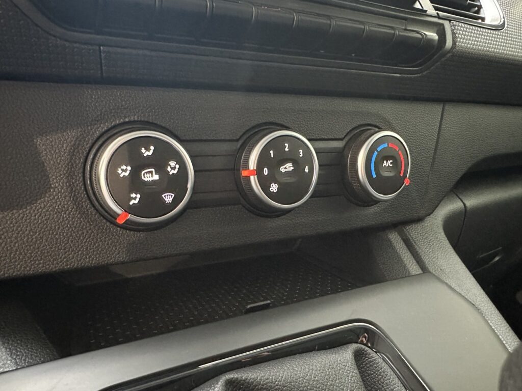 Renault Kangoo Exposé-Bild 48