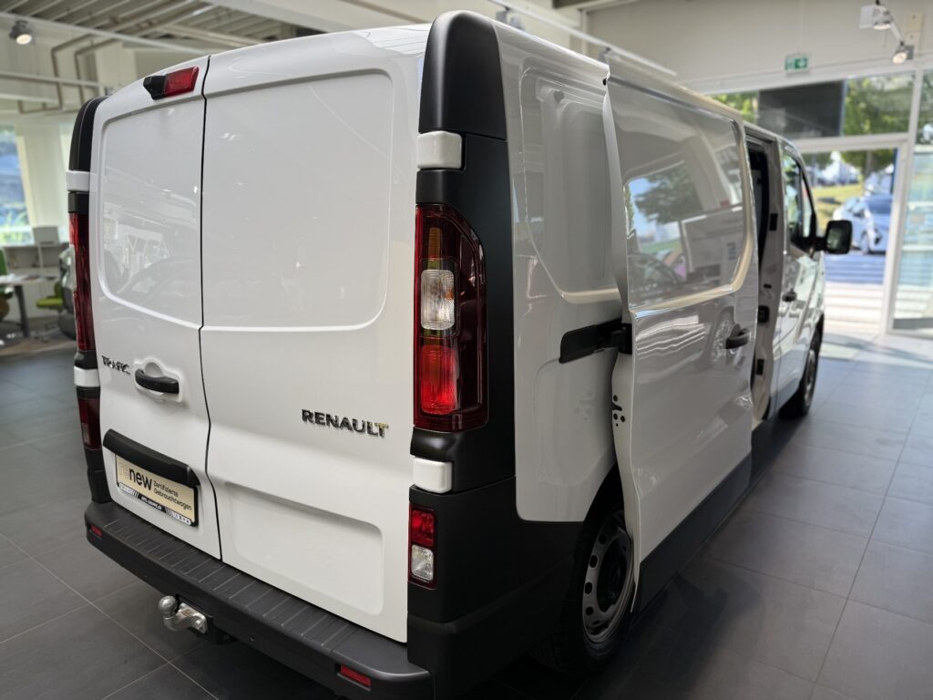 Renault Trafic Exposé-Bild 8