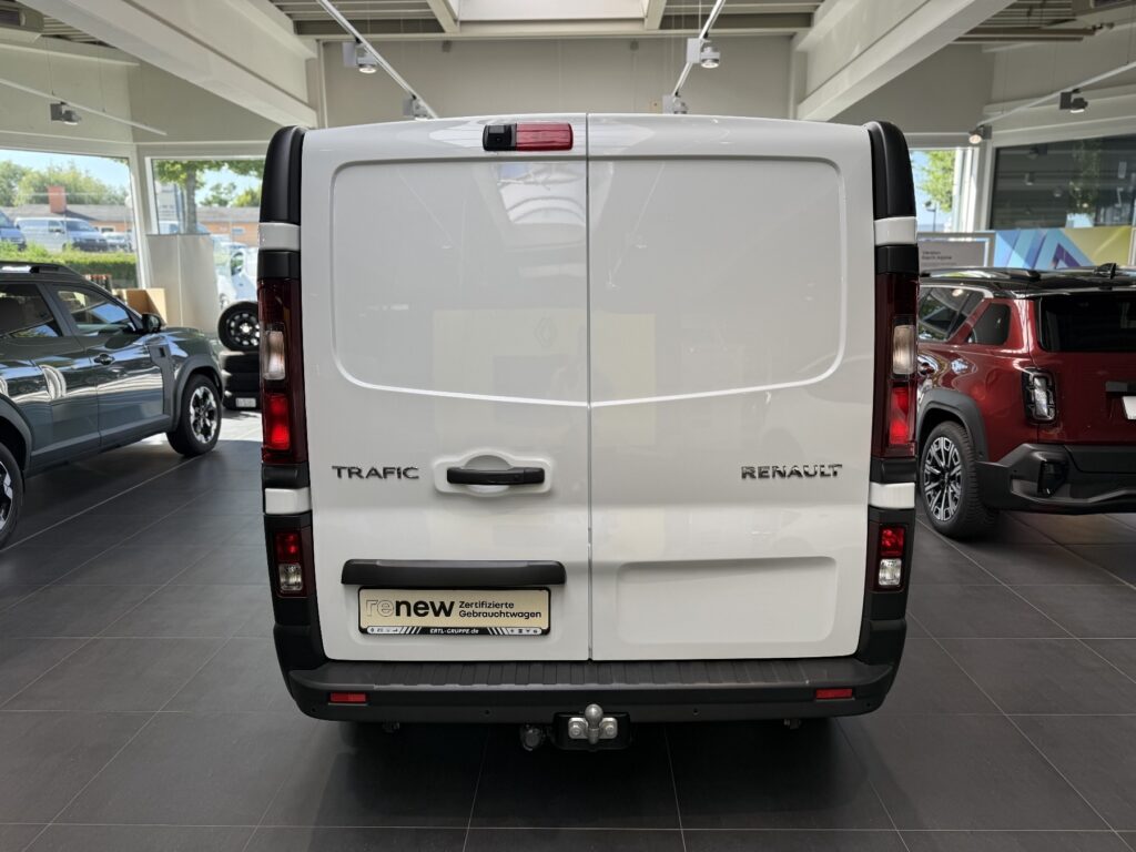Renault Trafic Exposé-Bild 10