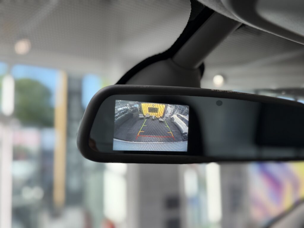 Renault Trafic Exposé-Bild 32