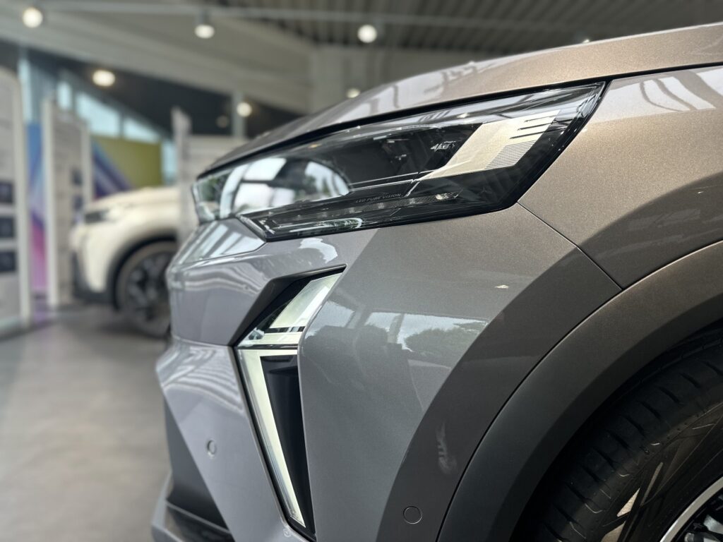 Renault Captur Exposé-Bild 4
