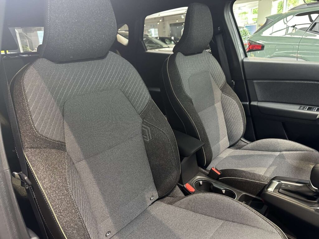 Renault Captur Exposé-Bild 13
