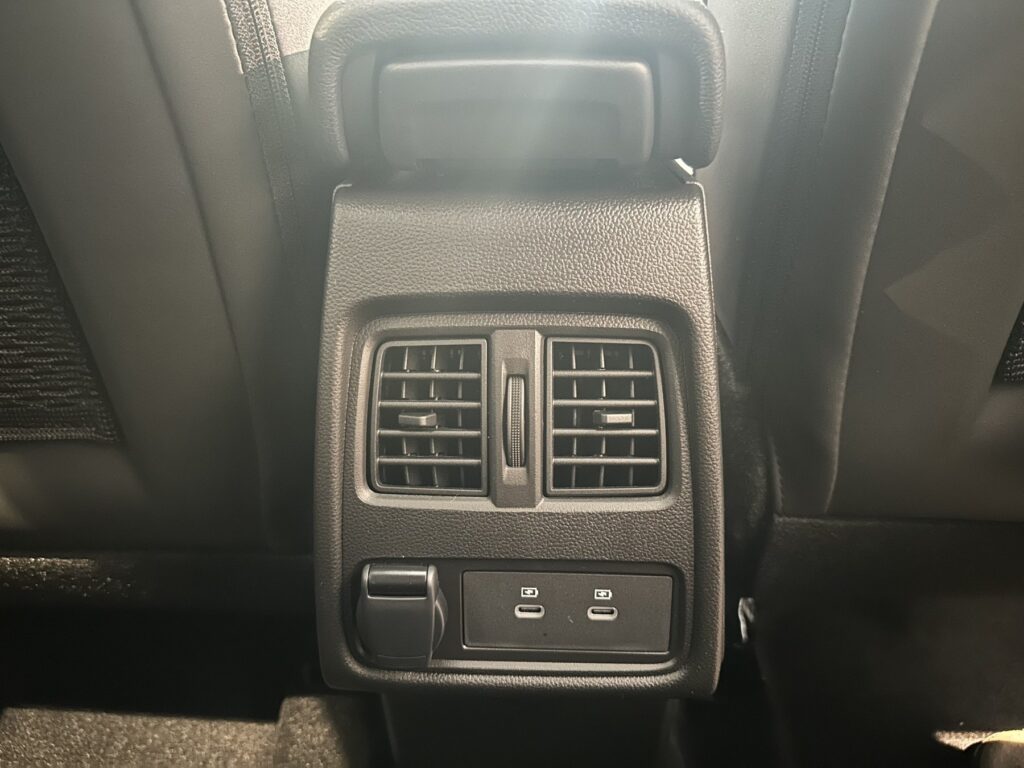 Renault Captur Exposé-Bild 19