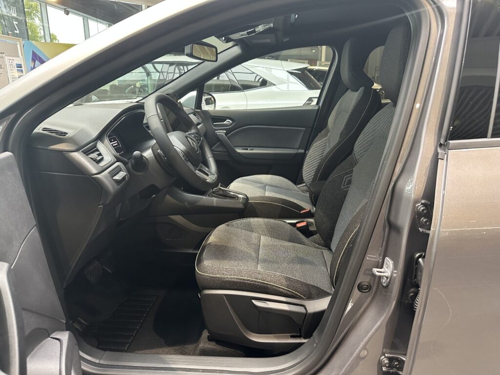 Renault Captur Exposé-Bild 31