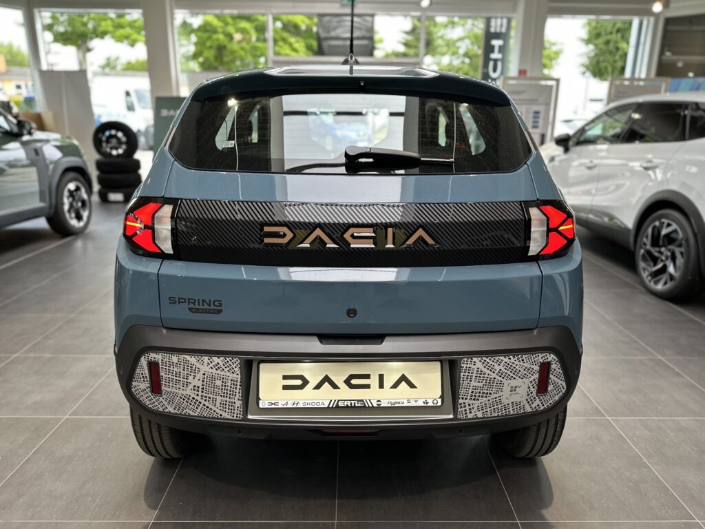 Dacia Spring Exposé-Bild 20