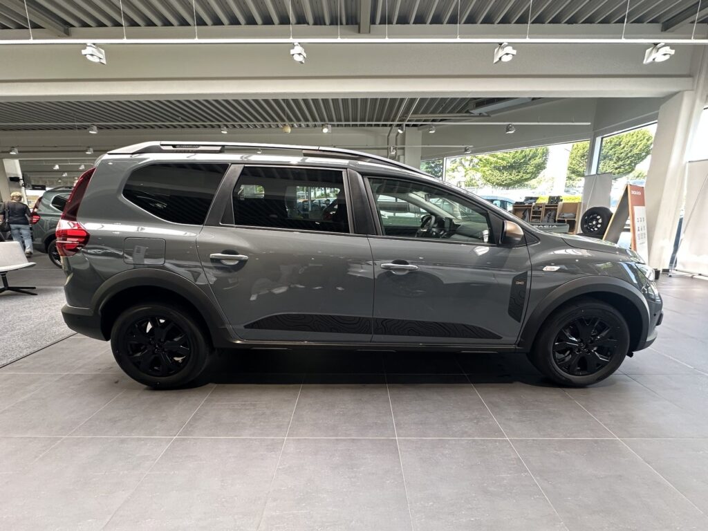 Dacia Jogger Exposé-Bild 9